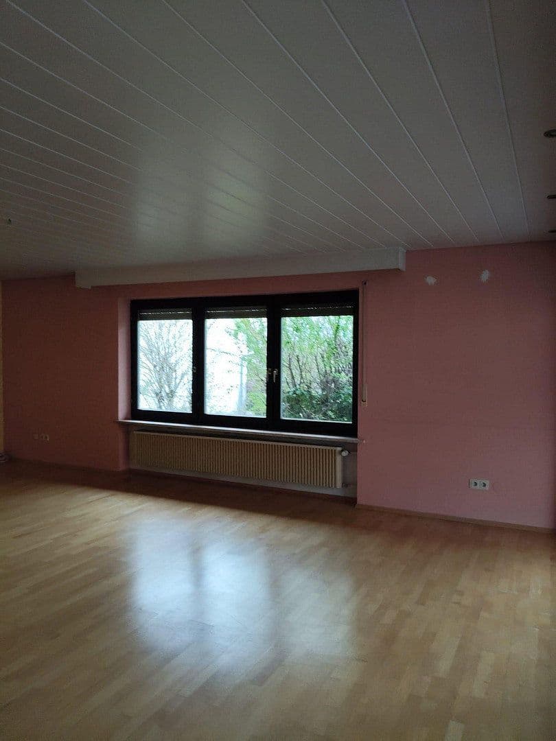 Prodej domu 260 m², pozemek 809 m², Kaulberg 16, Hemhofen, Bavorsko Prodej domu 260 m², pozemek 809 m², Kaulberg 16, Hemhofen, Bavorsko
