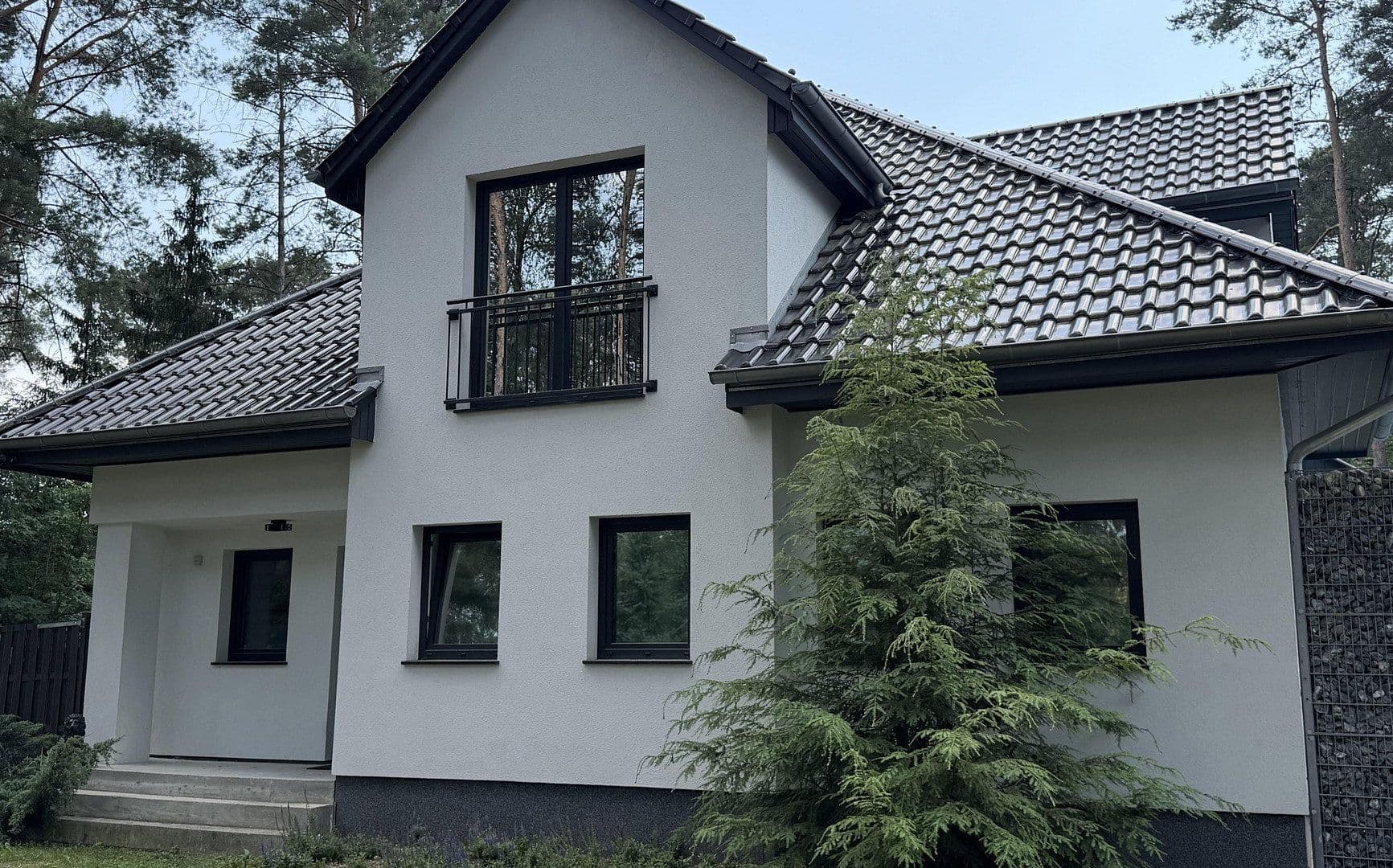Prodej domu 368 m², pozemek 2.818 m², Lehniner Straße 7 / 7A, Borkwalde, Braniborsko Prodej domu 368 m², pozemek 2.818 m², Lehniner Straße 7 / 7A, Borkwalde, Braniborsko
