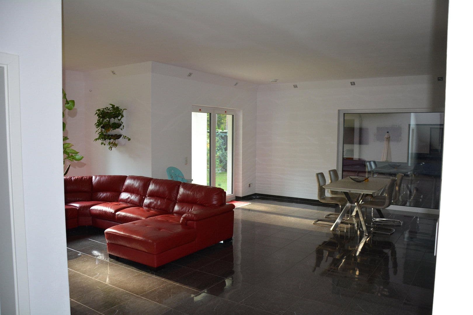 Prodej domu 368 m², pozemek 2.818 m², Lehniner Straße 7 / 7A, Borkwalde, Braniborsko Prodej domu 368 m², pozemek 2.818 m², Lehniner Straße 7 / 7A, Borkwalde, Braniborsko