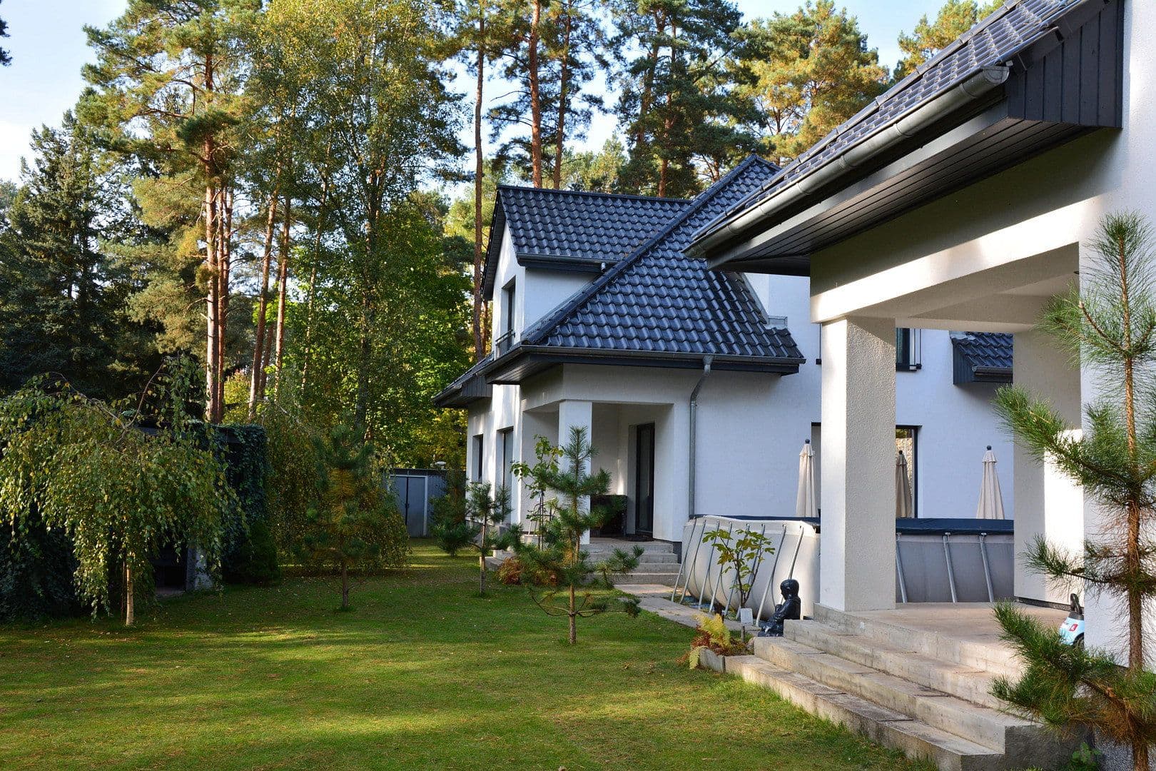 Prodej domu 368 m², pozemek 2.818 m², Lehniner Straße 7 / 7A, Borkwalde, Braniborsko Prodej domu 368 m², pozemek 2.818 m², Lehniner Straße 7 / 7A, Borkwalde, Braniborsko