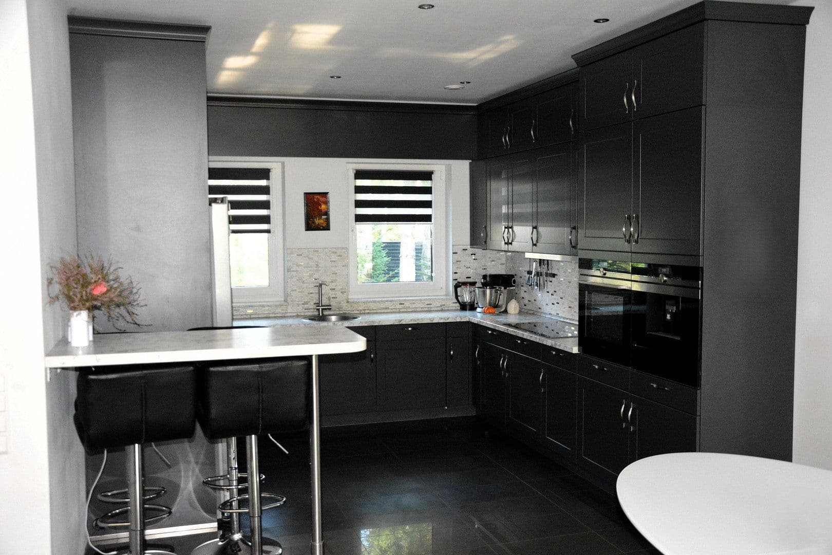 Prodej domu 368 m², pozemek 2.818 m², Lehniner Straße 7 / 7A, Borkwalde, Braniborsko Prodej domu 368 m², pozemek 2.818 m², Lehniner Straße 7 / 7A, Borkwalde, Braniborsko