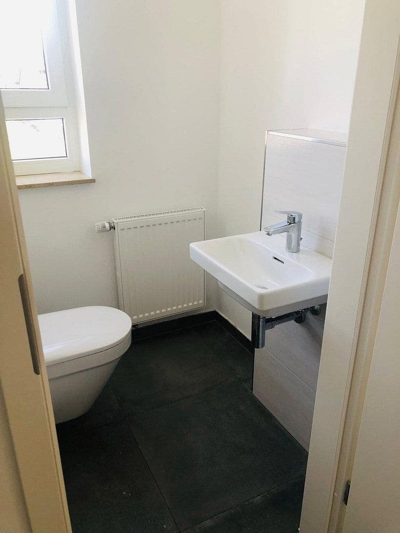 Prodej domu 101 m², pozemek 1.321 m², An der Flachsröße 1, Mühltal, Hessen Prodej domu 101 m², pozemek 1.321 m², An der Flachsröße 1, Mühltal, Hessen