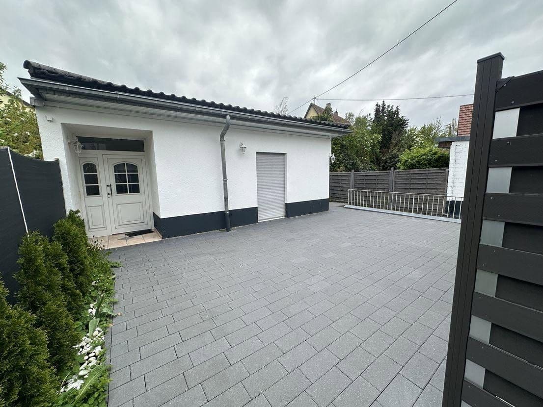 Pronájem bytu 4+kk 130 m², Filderstadt, Bádensko-Württembersko Pronájem bytu 4+kk 130 m², Filderstadt, Bádensko-Württembersko
