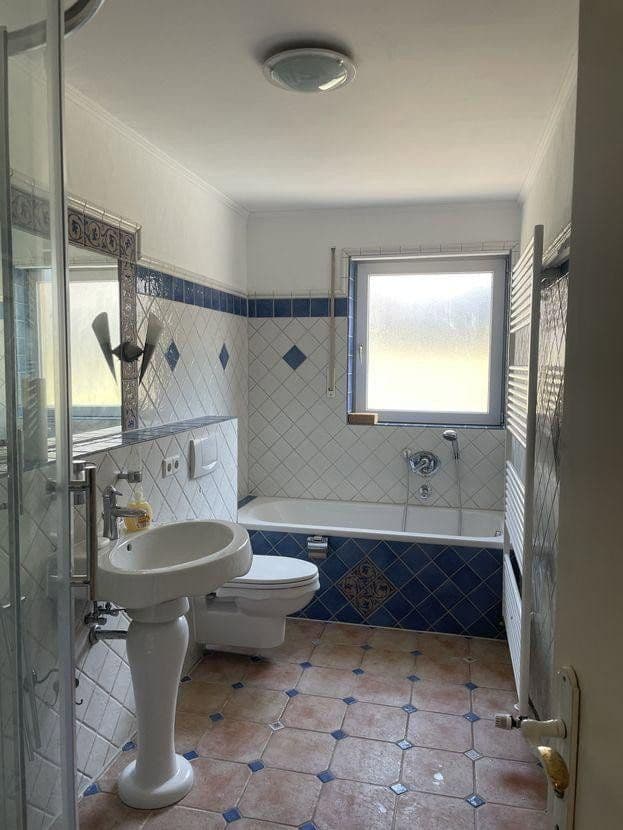 Pronájem bytu 4+kk 130 m², Filderstadt, Bádensko-Württembersko Pronájem bytu 4+kk 130 m², Filderstadt, Bádensko-Württembersko