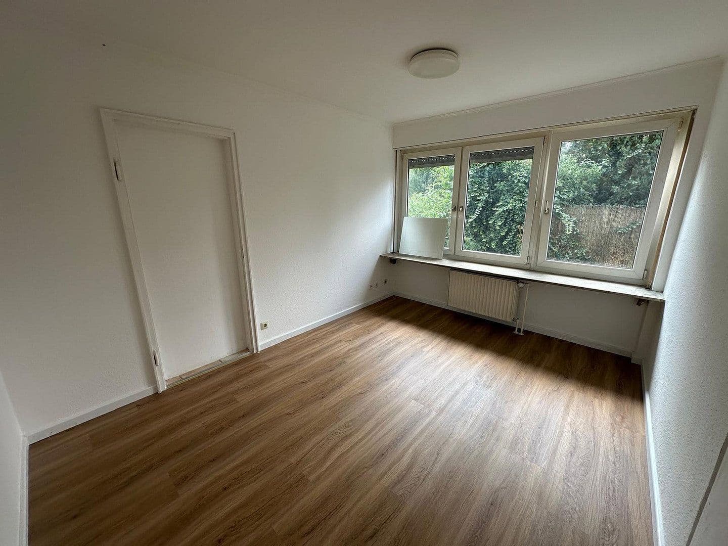Pronájem bytu 4+kk 130 m², Filderstadt, Bádensko-Württembersko Pronájem bytu 4+kk 130 m², Filderstadt, Bádensko-Württembersko