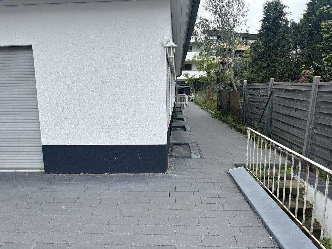 Pronájem bytu 4+kk 130 m², Filderstadt, Bádensko-Württembersko Pronájem bytu 4+kk 130 m², Filderstadt, Bádensko-Württembersko