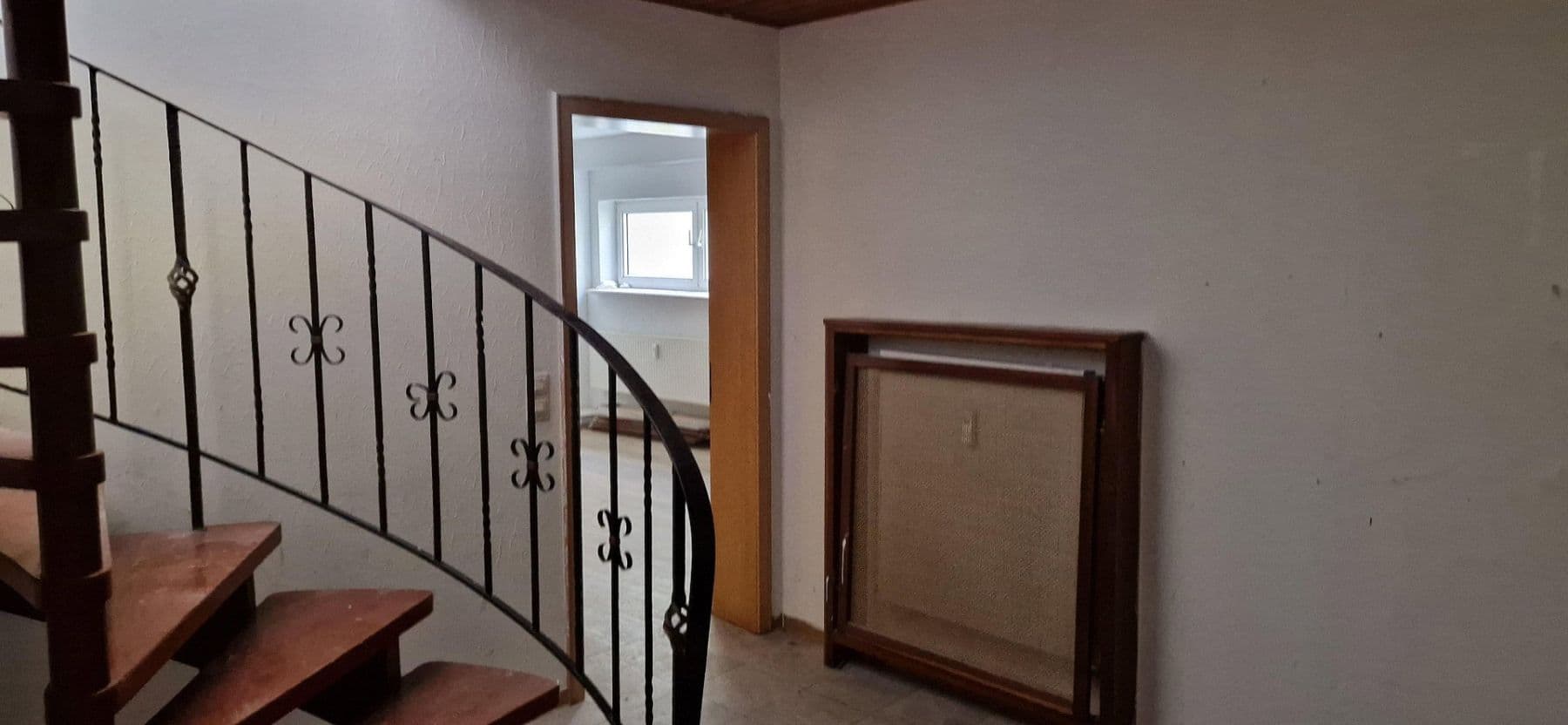 Pronájem bytu 5+1 160 m², Kastellaun, Porýní-Falc Pronájem bytu 5+1 160 m², Kastellaun, Porýní-Falc
