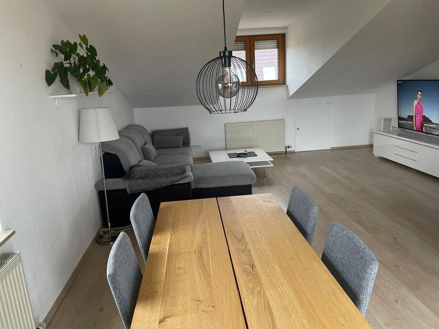 Prodej bytu 2+1 60 m², Ringstrasse 23, Neckarwestheim, Bádensko-Württembersko Prodej bytu 2+1 60 m², Ringstrasse 23, Neckarwestheim, Bádensko-Württembersko