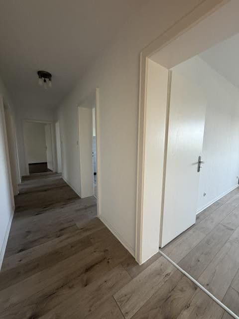 Pronájem bytu 4+1 95 m², Jahnstrasse 7, Sinntal, Hessen Pronájem bytu 4+1 95 m², Jahnstrasse 7, Sinntal, Hessen