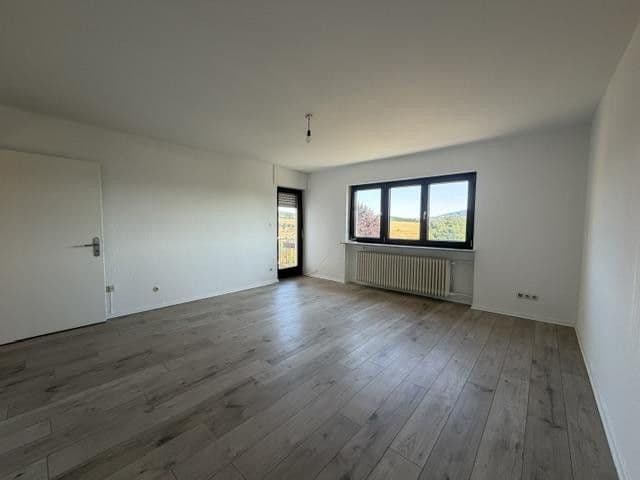 Pronájem bytu 4+1 95 m², Jahnstrasse 7, Sinntal, Hessen Pronájem bytu 4+1 95 m², Jahnstrasse 7, Sinntal, Hessen