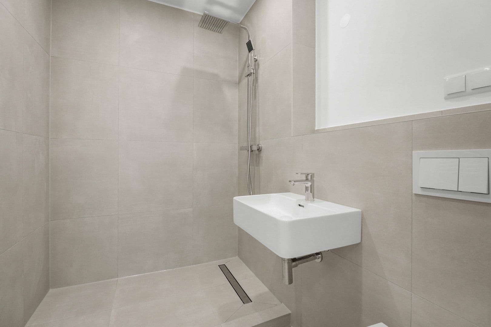 Pronájem bytu 2+1 57 m², Berliner Straße 1, Hannover, Dolní Sasko Pronájem bytu 2+1 57 m², Berliner Straße 1, Hannover, Dolní Sasko