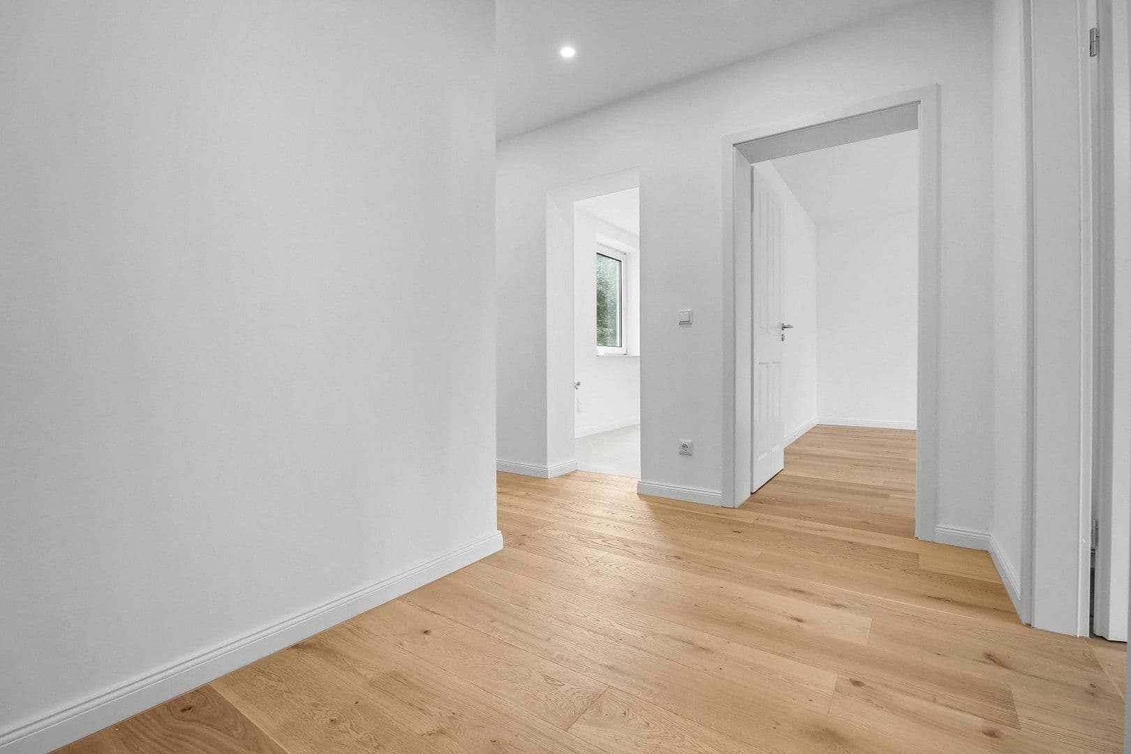 Pronájem bytu 2+1 57 m², Berliner Straße 1, Hannover, Dolní Sasko Pronájem bytu 2+1 57 m², Berliner Straße 1, Hannover, Dolní Sasko