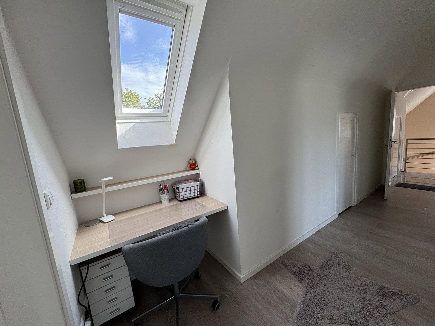 Prodej domu 194 m², pozemek 825 m², Kaarst, Severní Porýní-Vestfálsko Prodej domu 194 m², pozemek 825 m², Kaarst, Severní Porýní-Vestfálsko
