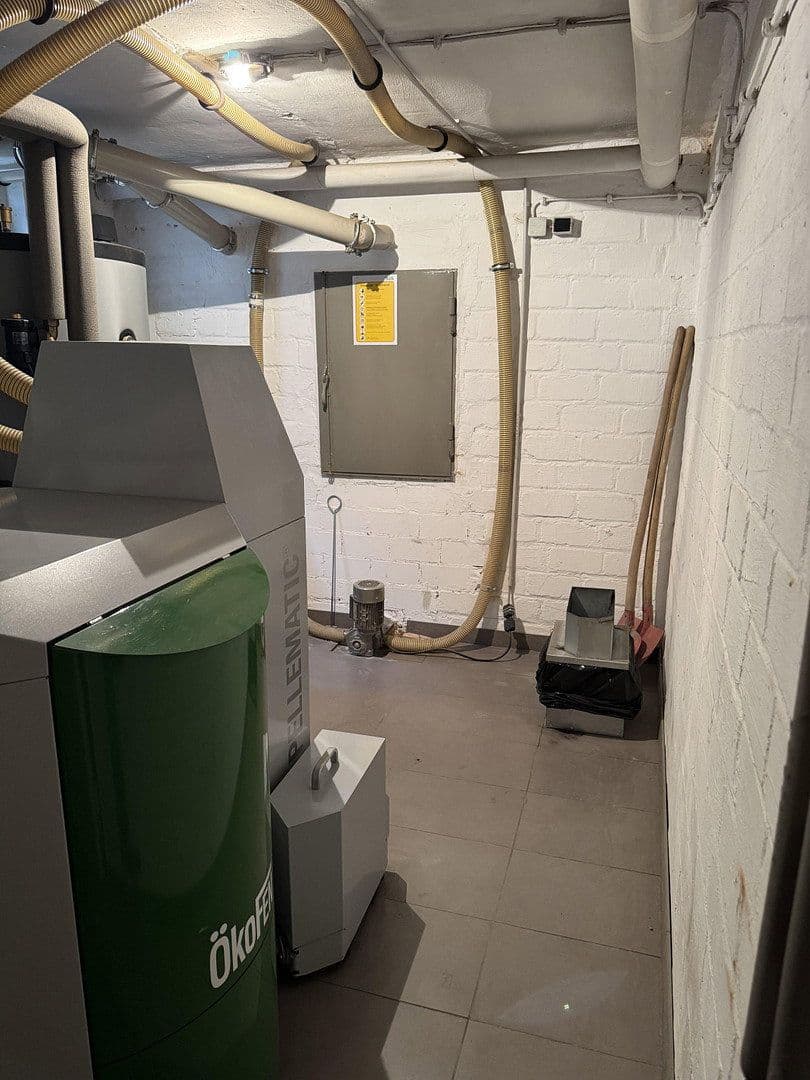 Prodej domu 194 m², pozemek 825 m², Kaarst, Severní Porýní-Vestfálsko Prodej domu 194 m², pozemek 825 m², Kaarst, Severní Porýní-Vestfálsko
