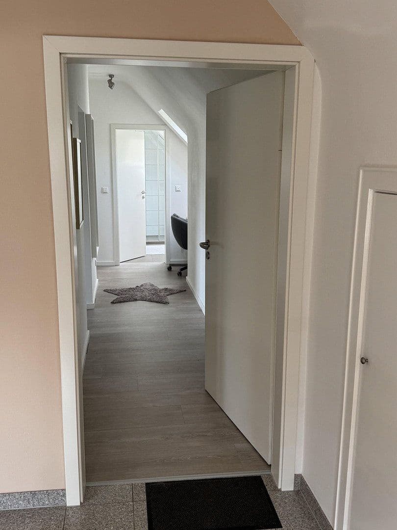 Prodej domu 194 m², pozemek 825 m², Kaarst, Severní Porýní-Vestfálsko Prodej domu 194 m², pozemek 825 m², Kaarst, Severní Porýní-Vestfálsko