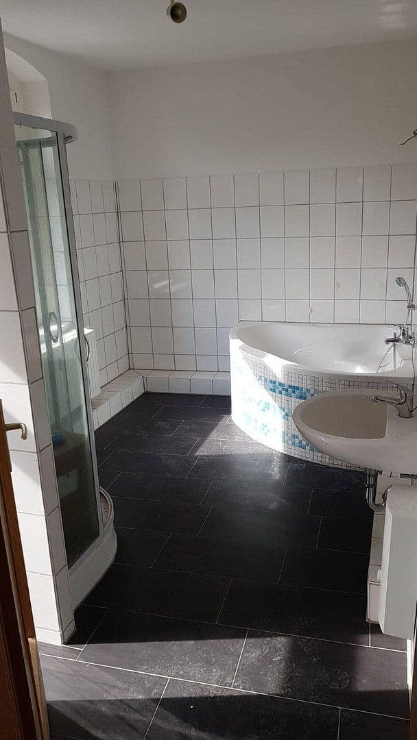 Pronájem bytu 5+1 115 m², Lichtentanner Str 14, Cvikov, Sasko Pronájem bytu 5+1 115 m², Lichtentanner Str 14, Cvikov, Sasko