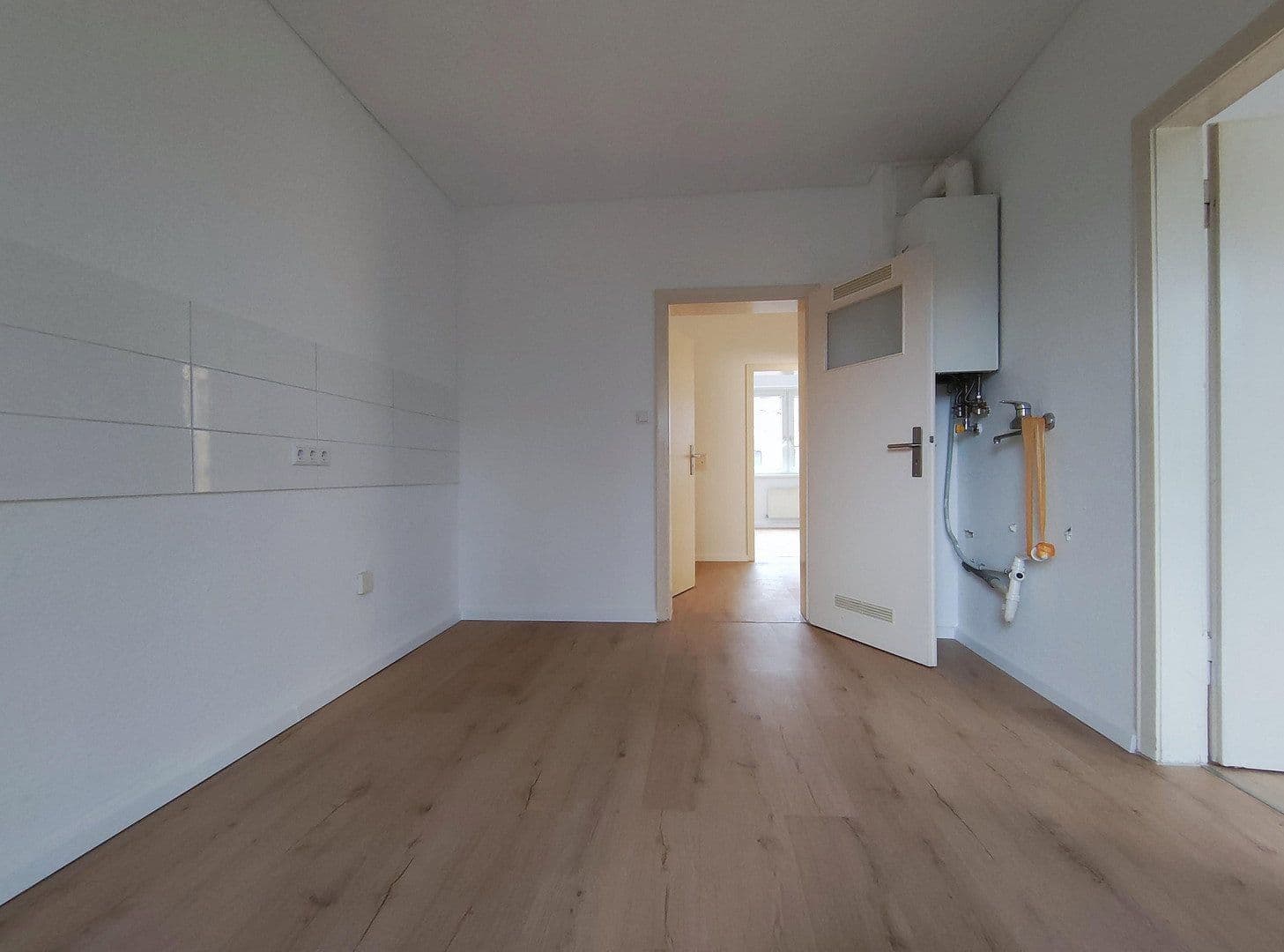 Pronájem bytu 2+kk 58 m², Krefeld, Severní Porýní-Vestfálsko Pronájem bytu 2+kk 58 m², Krefeld, Severní Porýní-Vestfálsko