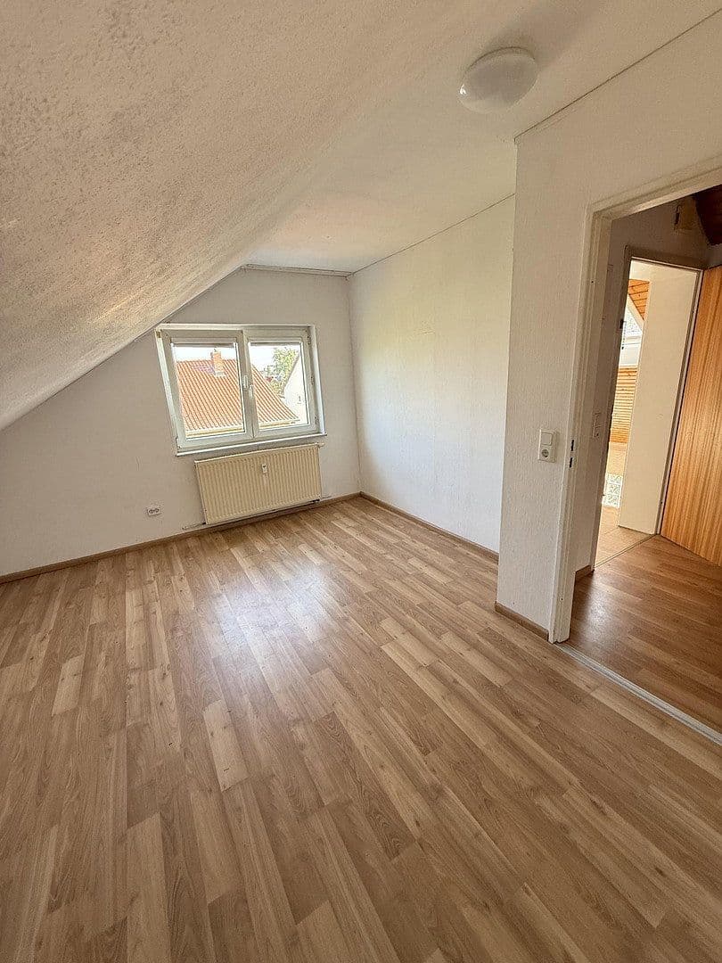 Pronájem bytu 3+1 80 m², Sudetenstr 8, Mutterstadt, Porýní-Falc Pronájem bytu 3+1 80 m², Sudetenstr 8, Mutterstadt, Porýní-Falc