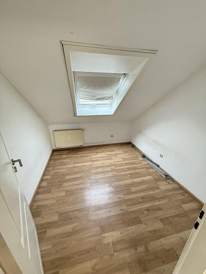 Pronájem bytu 3+1 80 m², Sudetenstr 8, Mutterstadt, Porýní-Falc Pronájem bytu 3+1 80 m², Sudetenstr 8, Mutterstadt, Porýní-Falc
