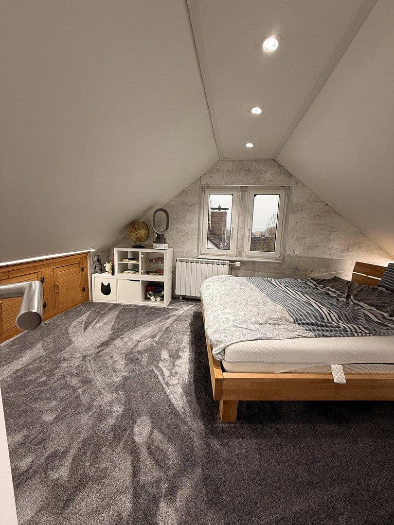 Prodej domu 140 m², pozemek 448 m², Schieferbank 34 a, Gevelsberg, Severní Porýní-Vestfálsko Prodej domu 140 m², pozemek 448 m², Schieferbank 34 a, Gevelsberg, Severní Porýní-Vestfálsko
