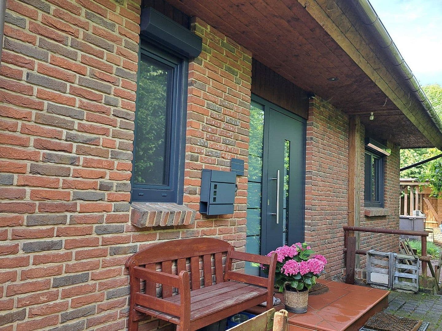 Prodej domu 135 m², pozemek 730 m², Lindenstraße 30, Gülzow, Šlesvicko-Holštýnsko Prodej domu 135 m², pozemek 730 m², Lindenstraße 30, Gülzow, Šlesvicko-Holštýnsko