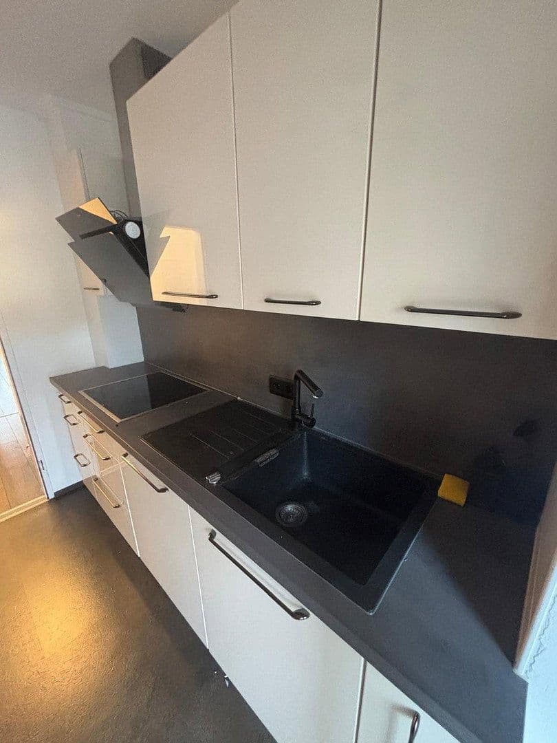 Pronájem bytu 3+1 79 m², Kreutzerstraße 41, Nürnberg, Bavorsko Pronájem bytu 3+1 79 m², Kreutzerstraße 41, Nürnberg, Bavorsko
