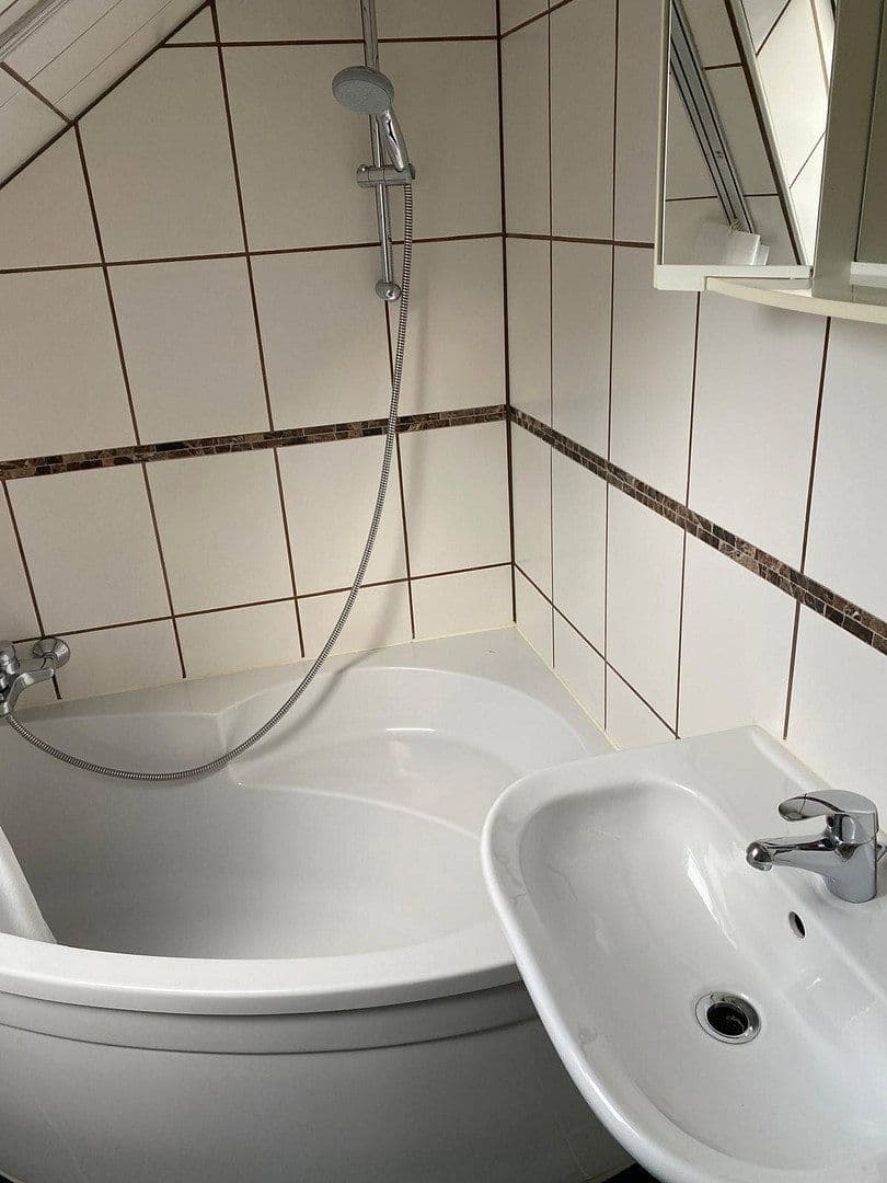 Pronájem bytu 1+1 31 m², Ostfildern, Bádensko-Württembersko Pronájem bytu 1+1 31 m², Ostfildern, Bádensko-Württembersko