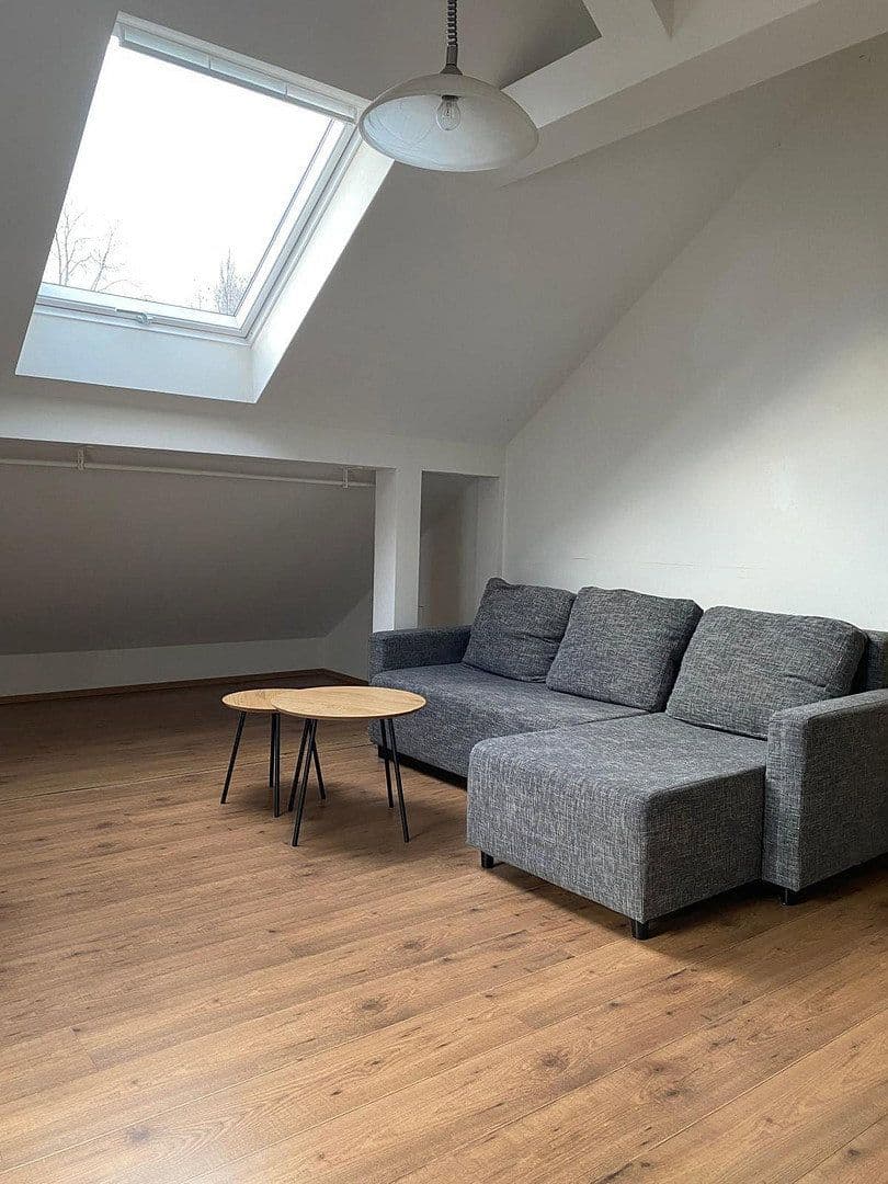 Pronájem bytu 1+1 31 m², Ostfildern, Bádensko-Württembersko Pronájem bytu 1+1 31 m², Ostfildern, Bádensko-Württembersko