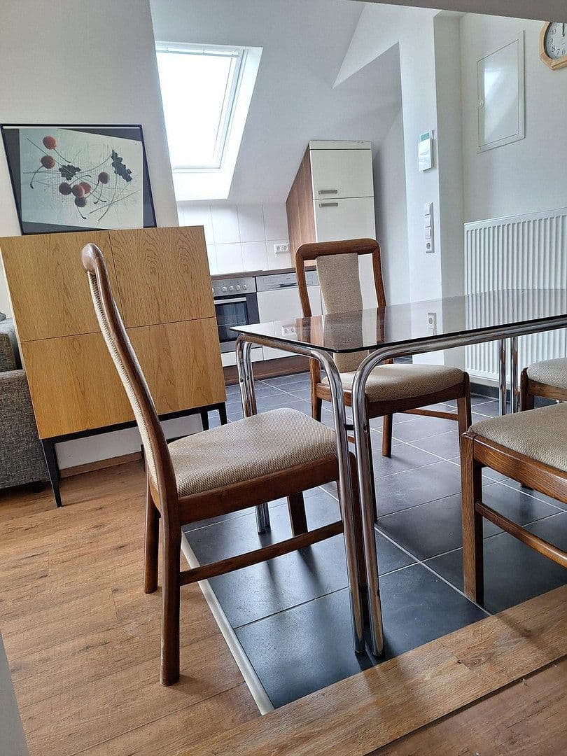 Pronájem bytu 1+1 31 m², Ostfildern, Bádensko-Württembersko Pronájem bytu 1+1 31 m², Ostfildern, Bádensko-Württembersko