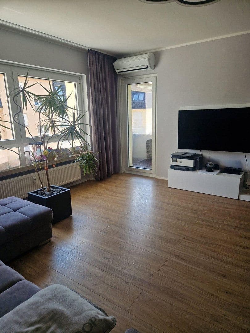 Pronájem bytu 3+1 77 m², Tulpenhofstraße, 19, Offenbach, Hessen Pronájem bytu 3+1 77 m², Tulpenhofstraße, 19, Offenbach, Hessen