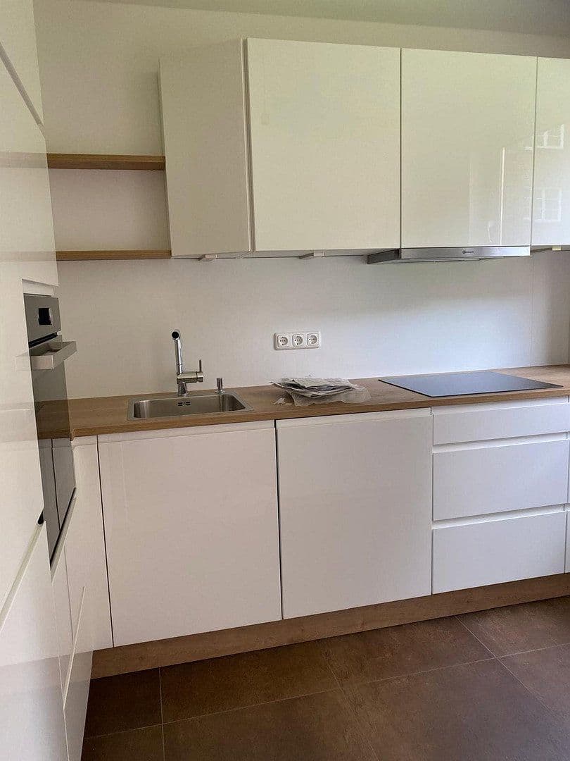 Pronájem bytu 3+1 80 m², Lübeck, Šlesvicko-Holštýnsko Pronájem bytu 3+1 80 m², Lübeck, Šlesvicko-Holštýnsko