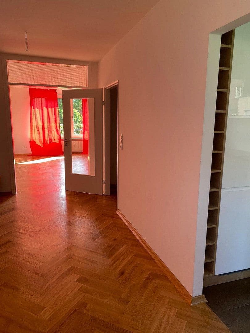 Pronájem bytu 3+1 80 m², Lübeck, Šlesvicko-Holštýnsko Pronájem bytu 3+1 80 m², Lübeck, Šlesvicko-Holštýnsko