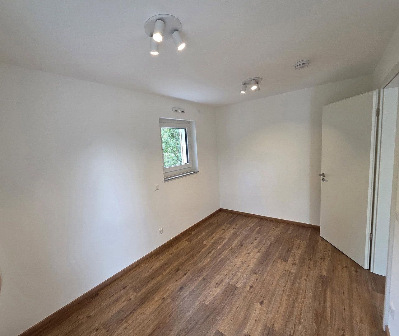 Pronájem bytu 2+1 42 m², Steinbruchweg 6, Kempten (Allgäu), Bavorsko Pronájem bytu 2+1 42 m², Steinbruchweg 6, Kempten (Allgäu), Bavorsko