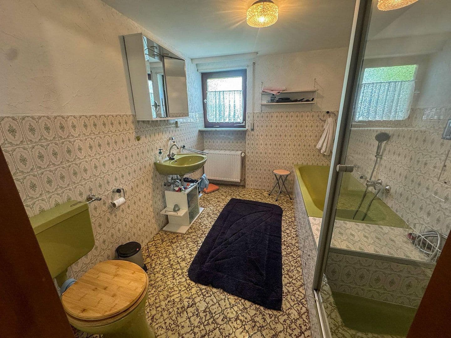 Prodej domu 214 m², pozemek 553 m², Heiligkreuzsteinach, Bádensko-Württembersko Prodej domu 214 m², pozemek 553 m², Heiligkreuzsteinach, Bádensko-Württembersko