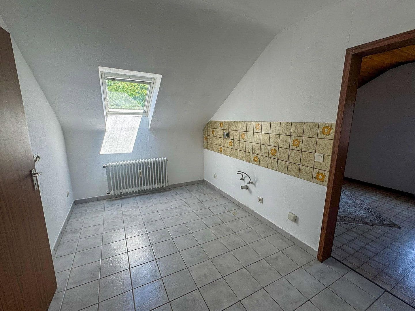 Prodej domu 214 m², pozemek 553 m², Heiligkreuzsteinach, Bádensko-Württembersko Prodej domu 214 m², pozemek 553 m², Heiligkreuzsteinach, Bádensko-Württembersko