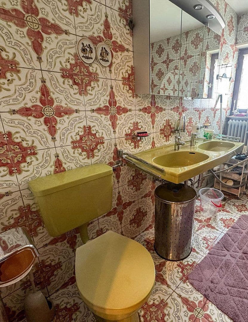 Prodej domu 214 m², pozemek 553 m², Heiligkreuzsteinach, Bádensko-Württembersko Prodej domu 214 m², pozemek 553 m², Heiligkreuzsteinach, Bádensko-Württembersko