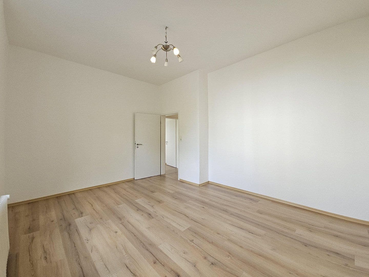 Pronájem bytu 3+1 88 m², Niedersteinanlage 3, Lüdenscheid, Severní Porýní-Vestfálsko Pronájem bytu 3+1 88 m², Niedersteinanlage 3, Lüdenscheid, Severní Porýní-Vestfálsko