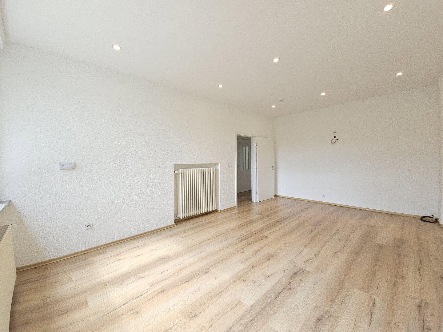 Pronájem bytu 3+1 88 m², Niedersteinanlage 3, Lüdenscheid, Severní Porýní-Vestfálsko Pronájem bytu 3+1 88 m², Niedersteinanlage 3, Lüdenscheid, Severní Porýní-Vestfálsko