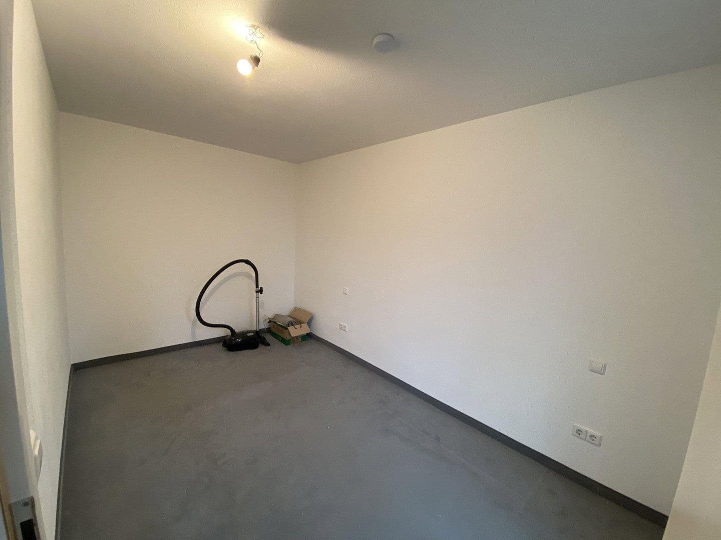 Prodej bytu 2+1 48 m², Siedlerstraße 6, Unterschleißheim, Bavorsko Prodej bytu 2+1 48 m², Siedlerstraße 6, Unterschleißheim, Bavorsko