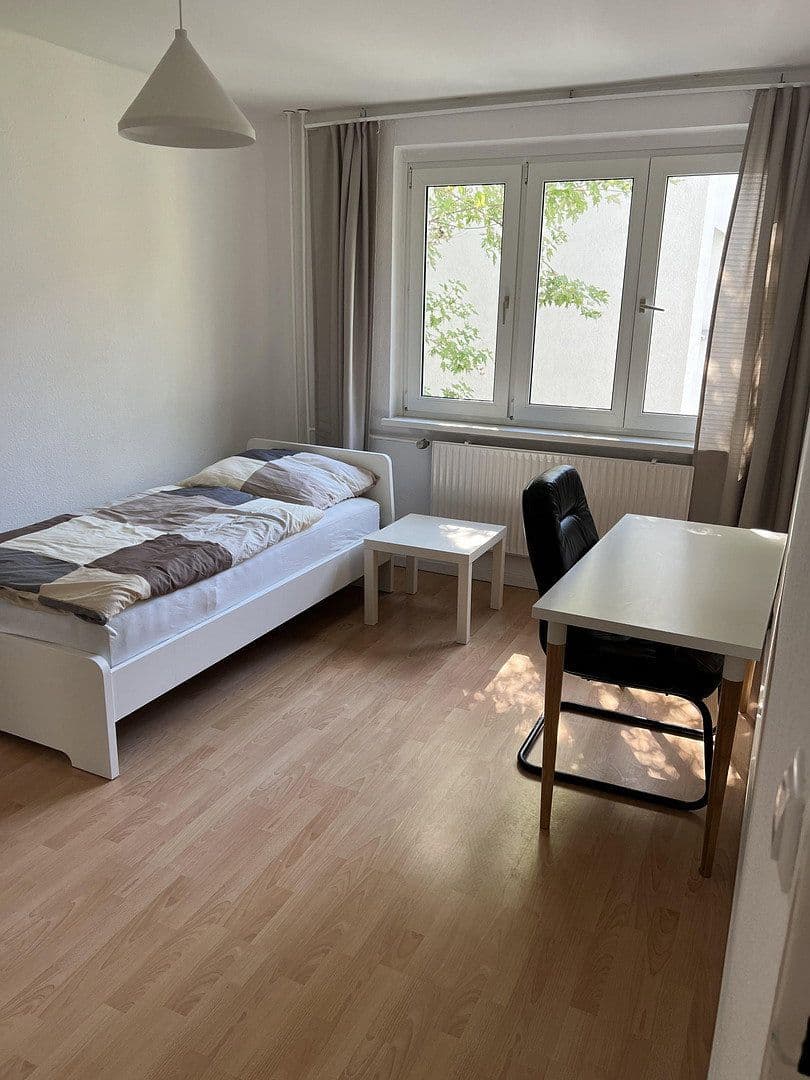 Pronájem bytu 2+1 49 m², Treptower Str. 64, Berlin, Berlín Pronájem bytu 2+1 49 m², Treptower Str. 64, Berlin, Berlín