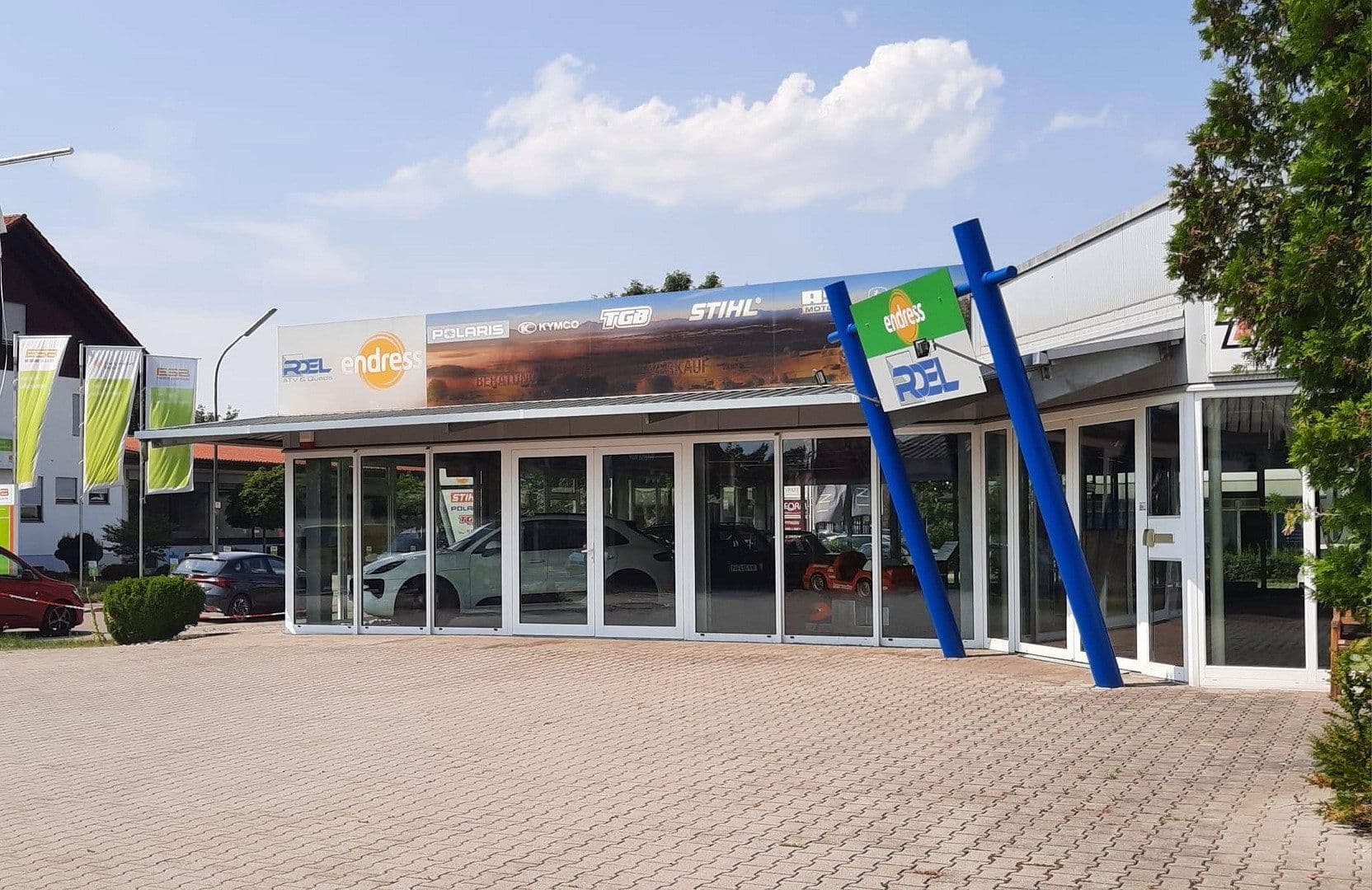 Prodej nebytového prostoru 3.300 m², Pfaffenhofen, Bavorsko Prodej nebytového prostoru 3.300 m², Pfaffenhofen, Bavorsko
