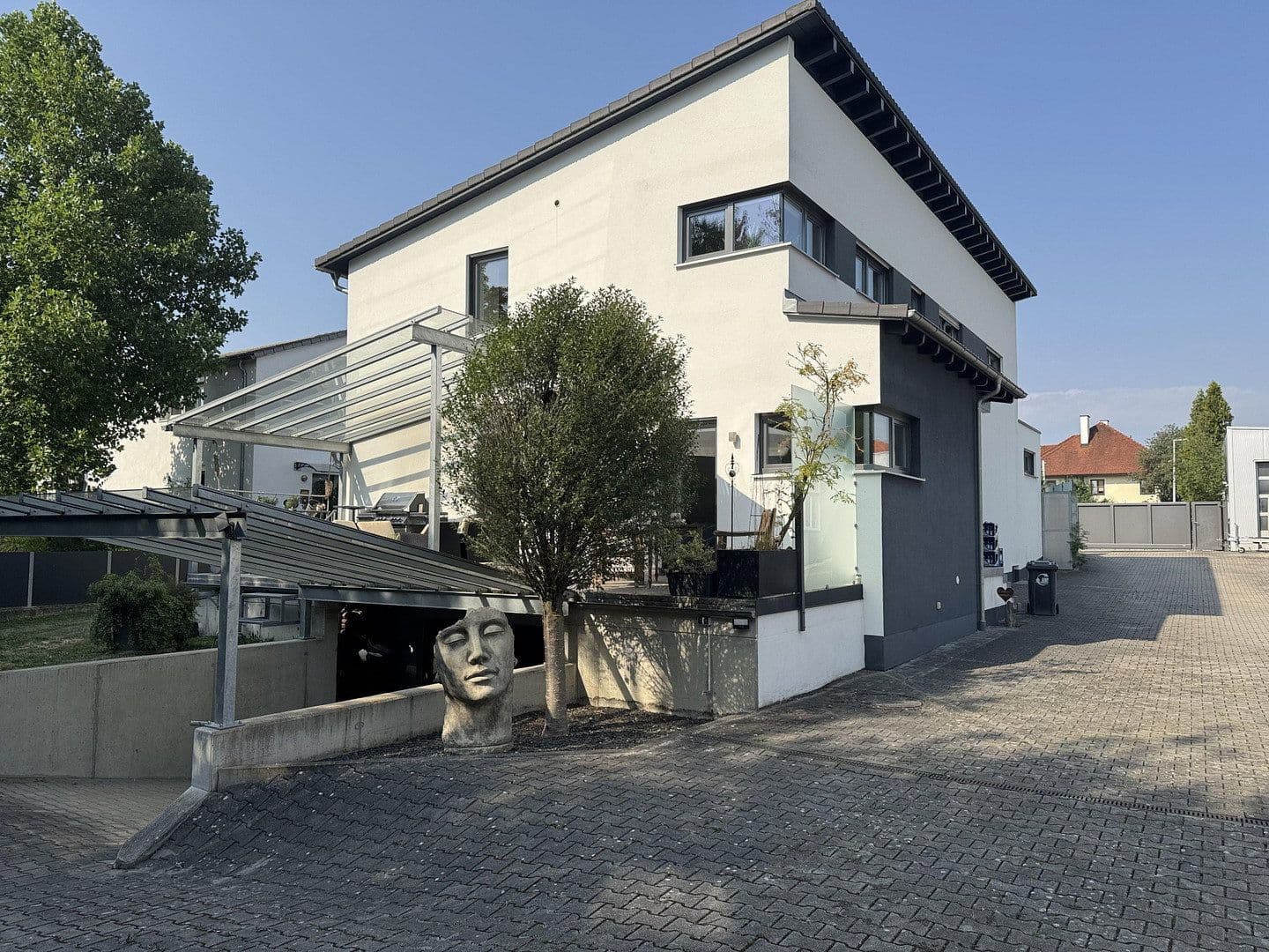 Prodej nebytového prostoru 3.300 m², Pfaffenhofen, Bavorsko Prodej nebytového prostoru 3.300 m², Pfaffenhofen, Bavorsko