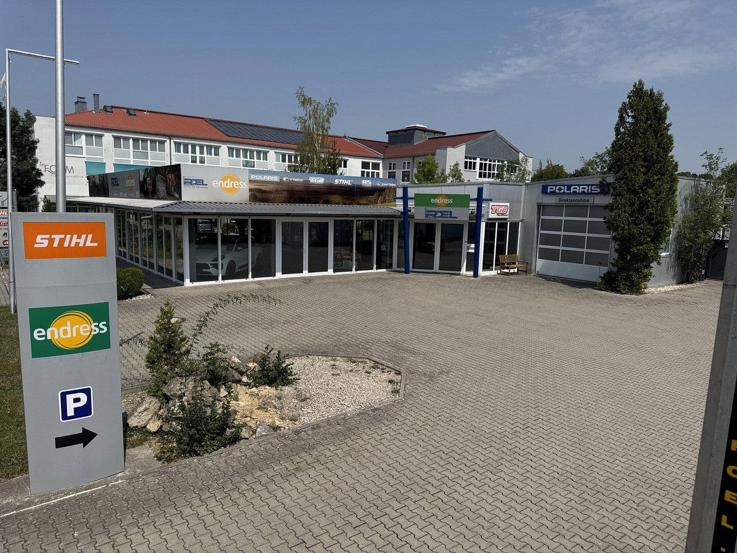 Prodej nebytového prostoru 3.300 m², Pfaffenhofen, Bavorsko Prodej nebytového prostoru 3.300 m², Pfaffenhofen, Bavorsko