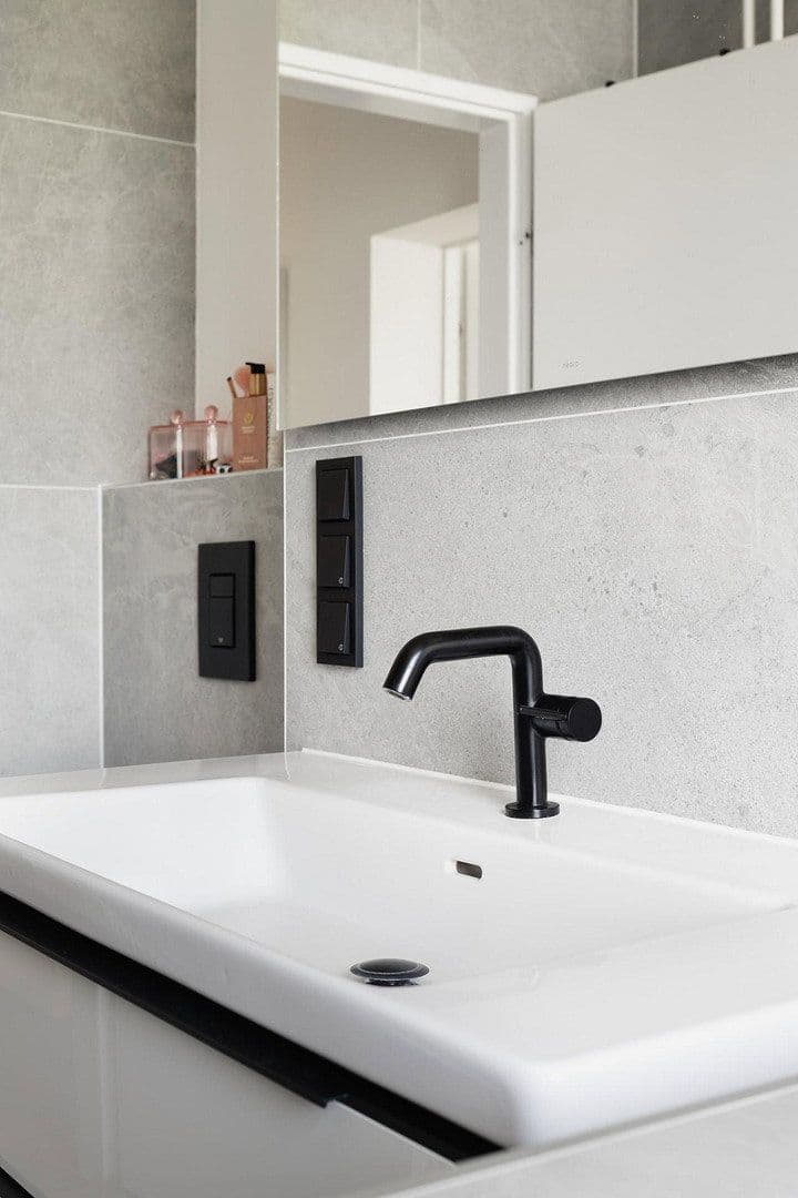 Prodej bytu 3+1 82 m², Schöneberger Straße 12, Friedrichshain-Kreuzberg - Kreuzberg, Berlín Prodej bytu 3+1 82 m², Schöneberger Straße 12, Friedrichshain-Kreuzberg - Kreuzberg, Berlín