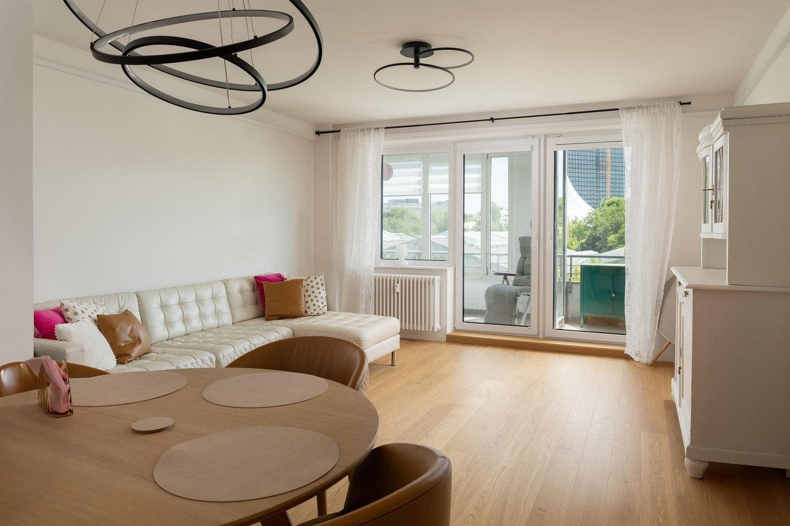 Prodej bytu 3+1 82 m², Schöneberger Straße 12, Friedrichshain-Kreuzberg - Kreuzberg, Berlín Prodej bytu 3+1 82 m², Schöneberger Straße 12, Friedrichshain-Kreuzberg - Kreuzberg, Berlín