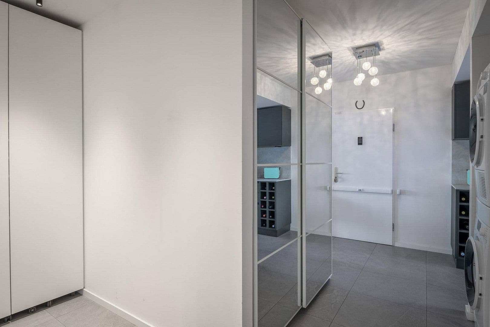 Prodej bytu 3+1 82 m², Schöneberger Straße 12, Friedrichshain-Kreuzberg - Kreuzberg, Berlín Prodej bytu 3+1 82 m², Schöneberger Straße 12, Friedrichshain-Kreuzberg - Kreuzberg, Berlín