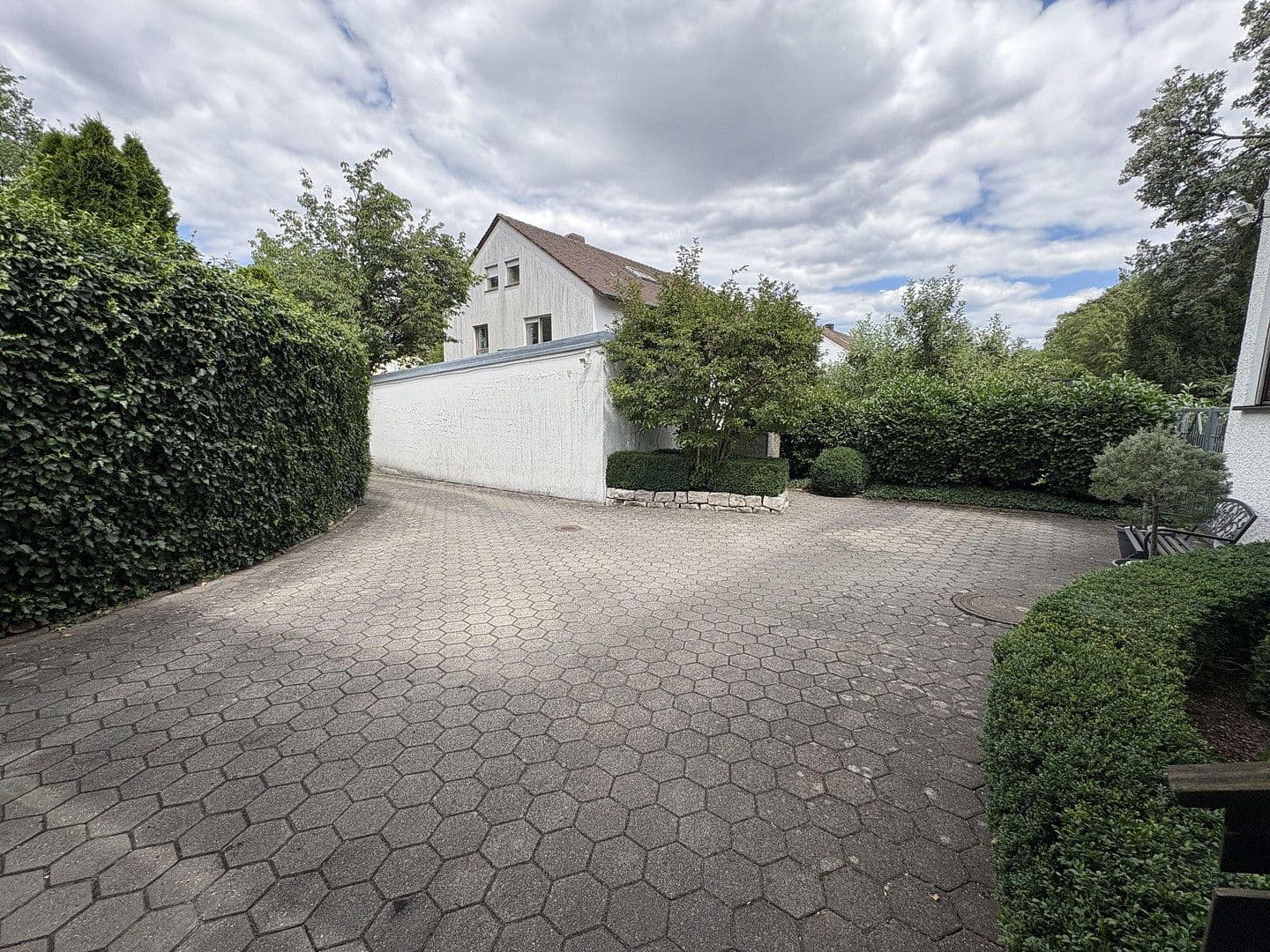 Prodej domu 181 m², pozemek 671 m², Wendlerstr. 9a, Regensburg, Bavorsko Prodej domu 181 m², pozemek 671 m², Wendlerstr. 9a, Regensburg, Bavorsko
