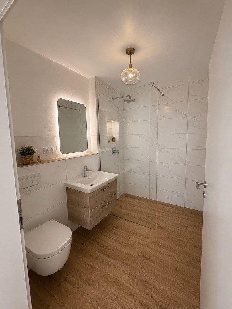 Pronájem bytu 3+1 95 m², Baden-Baden, Bádensko-Württembersko Pronájem bytu 3+1 95 m², Baden-Baden, Bádensko-Württembersko
