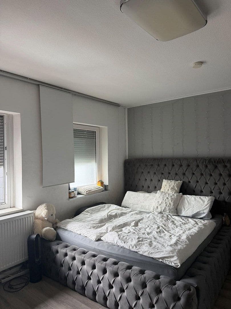 Prodej domu 250 m², pozemek 989 m², Kappenstraße 21, Mülheim an der Ruhr, Severní Porýní-Vestfálsko Prodej domu 250 m², pozemek 989 m², Kappenstraße 21, Mülheim an der Ruhr, Severní Porýní-Vestfálsko