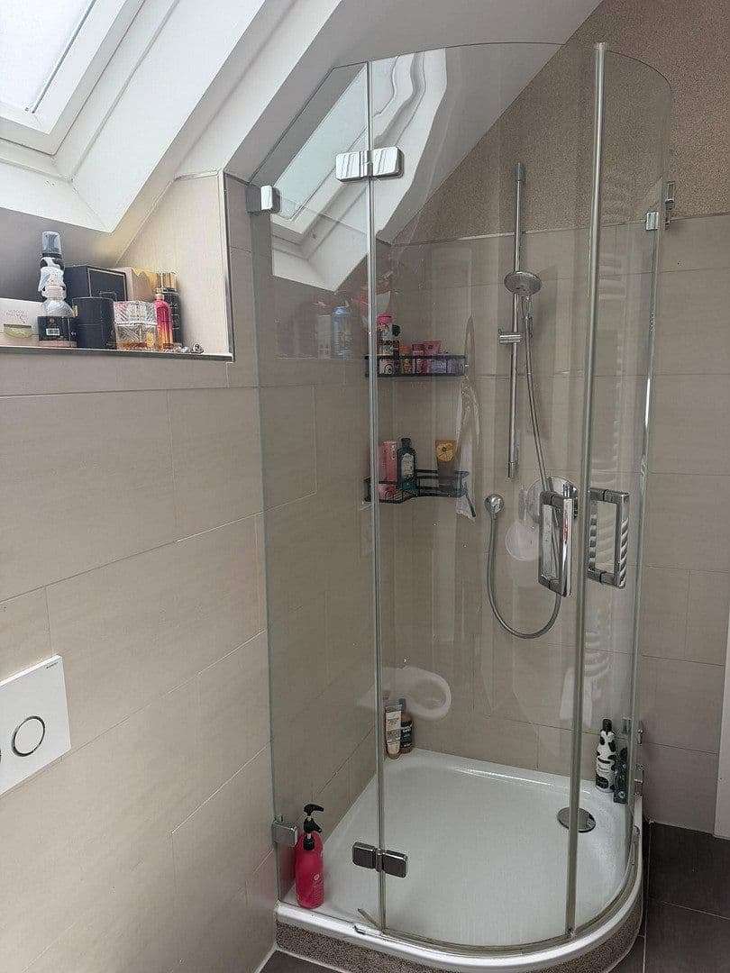 Prodej domu 250 m², pozemek 989 m², Kappenstraße 21, Mülheim an der Ruhr, Severní Porýní-Vestfálsko Prodej domu 250 m², pozemek 989 m², Kappenstraße 21, Mülheim an der Ruhr, Severní Porýní-Vestfálsko